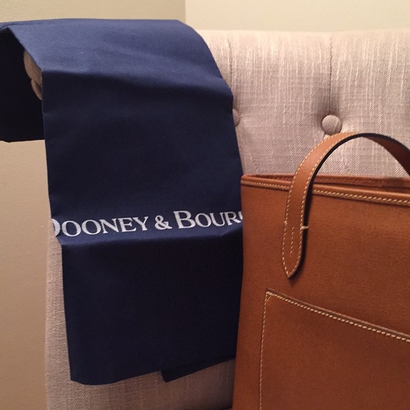 Dooney & Bourke Tote - Picture 8 of 8